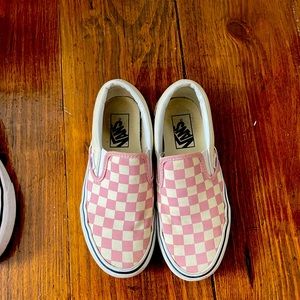 pink checkerboard vans